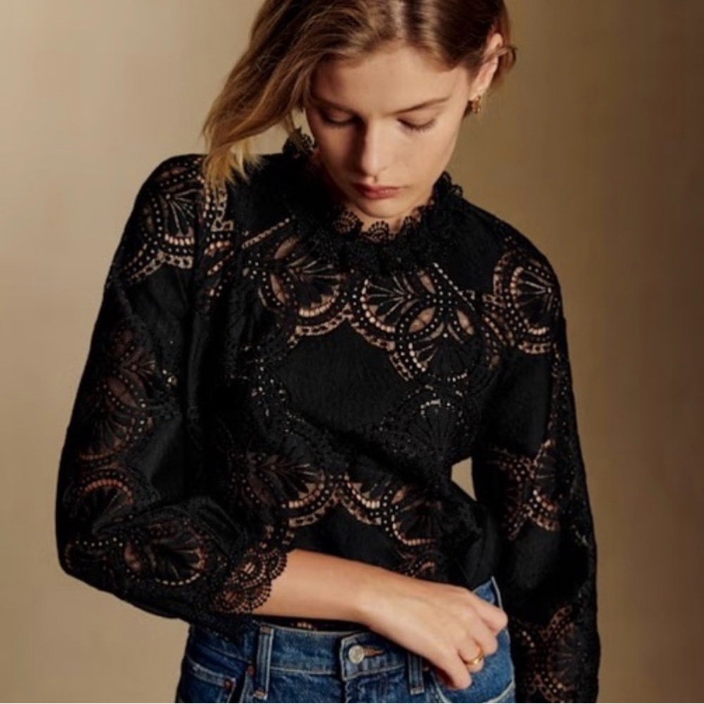 NWT SEZANE BIANCA BLOUSE